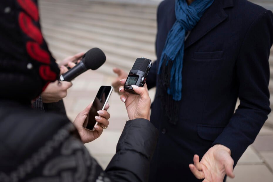 obiettivi pubbliche relazioni: reputazione, credibilità, relazioni di fiducia con tutti i pubblici che contano per un brand, clienti, giornalisti, investitori, partner, dipendenti